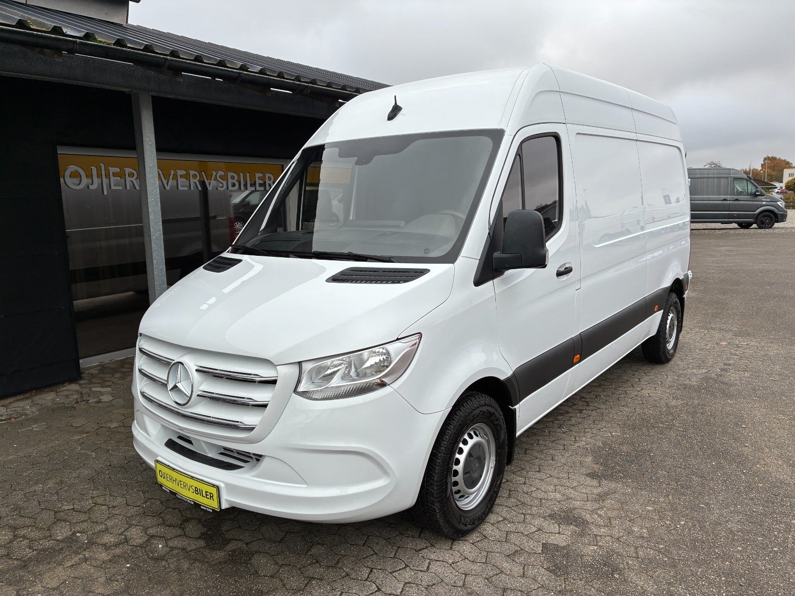 Hvid Mercedes Sprinter 314 fra 2018