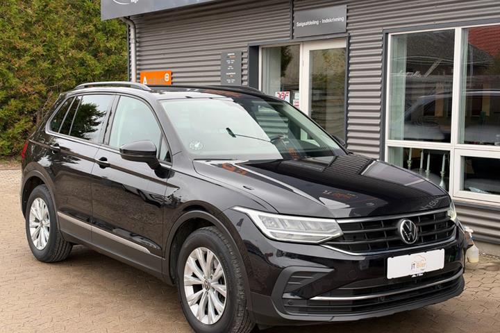 Sort VW Tiguan fra 2021