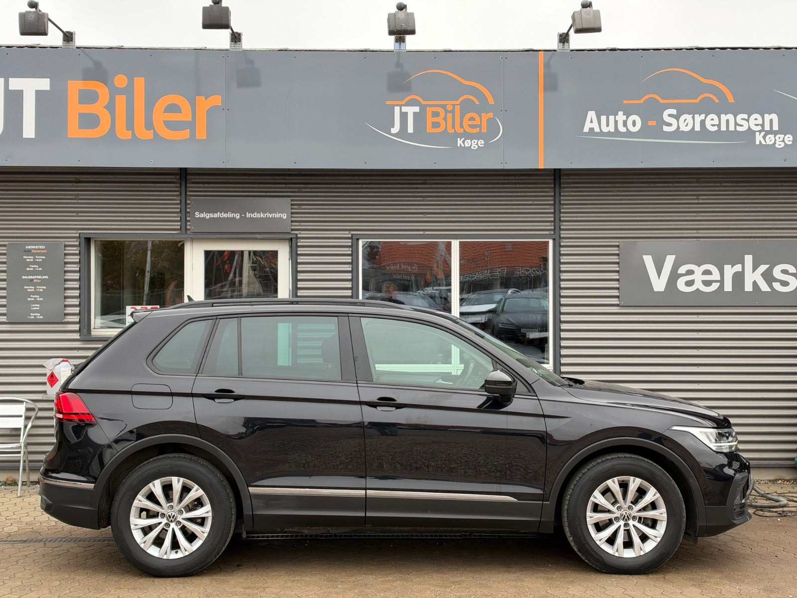 Sort VW Tiguan fra 2021