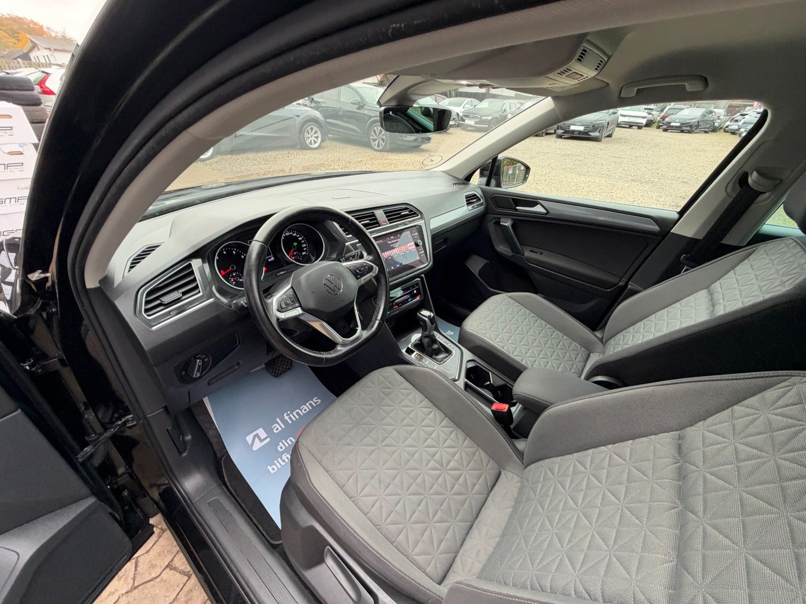 Sort VW Tiguan fra 2021