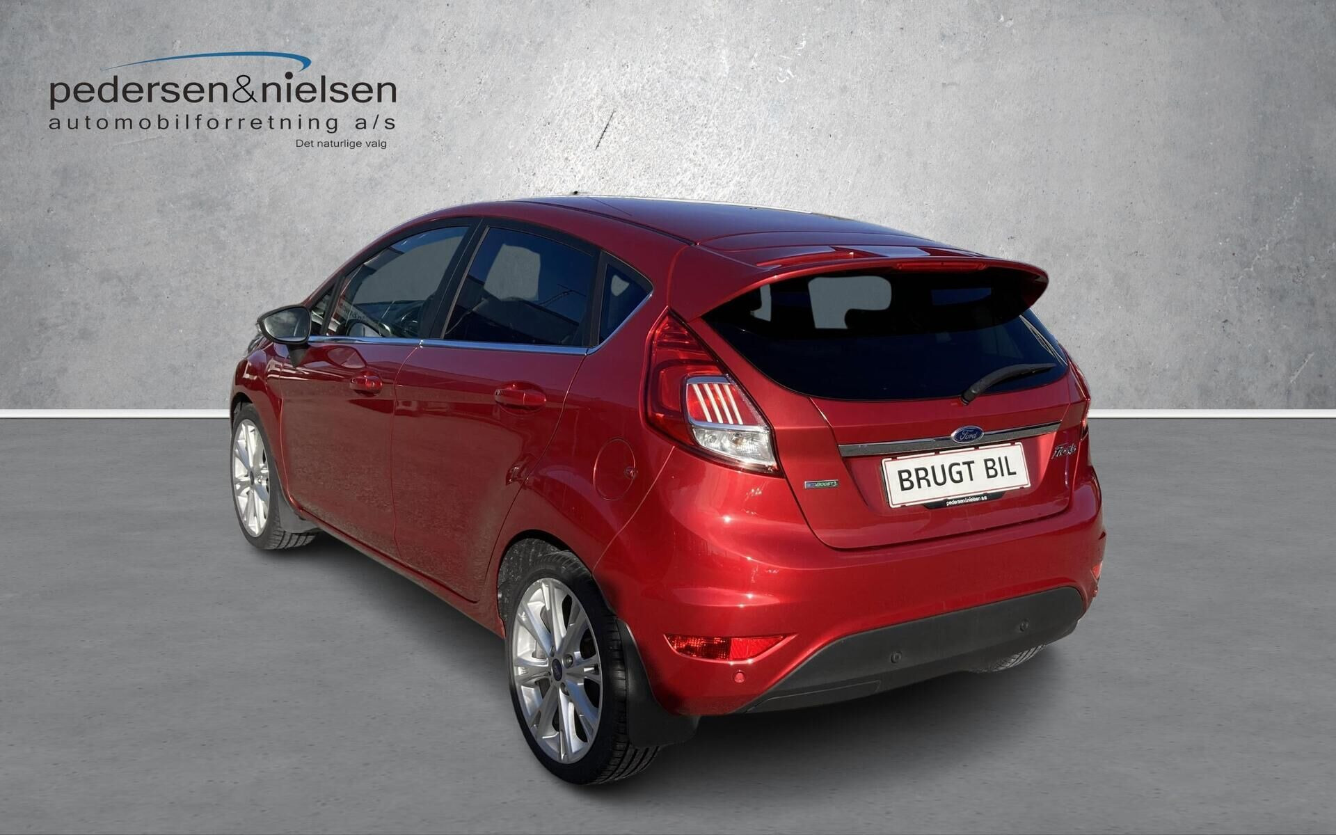 Rød Ford Fiesta fra 2016