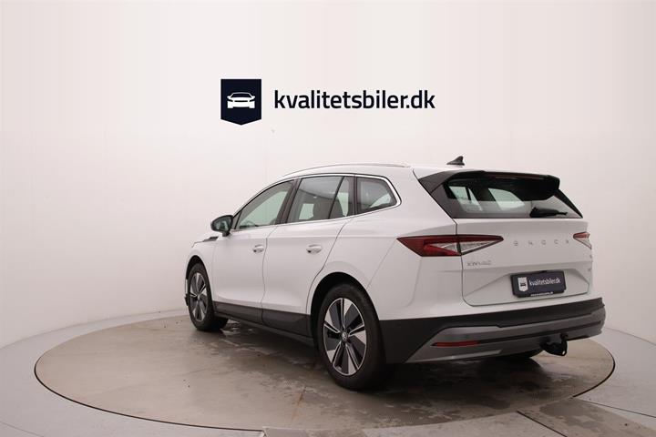 Hvid Skoda Enyaq fra 2022
