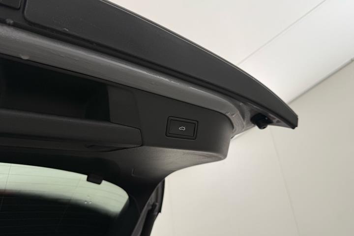 Grå VW ID.4 fra 2023