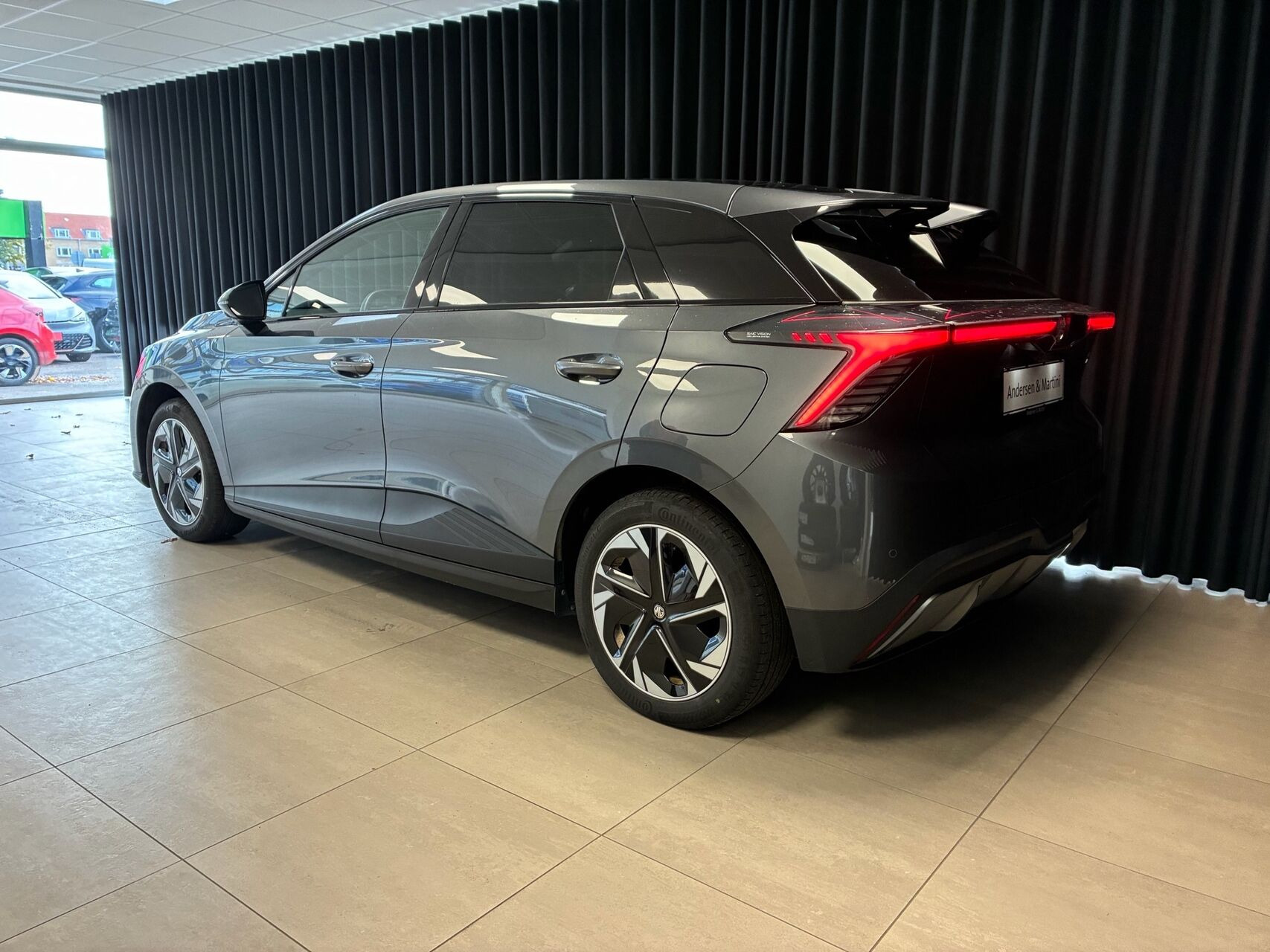 Grå MG MG4 Electric fra 2023