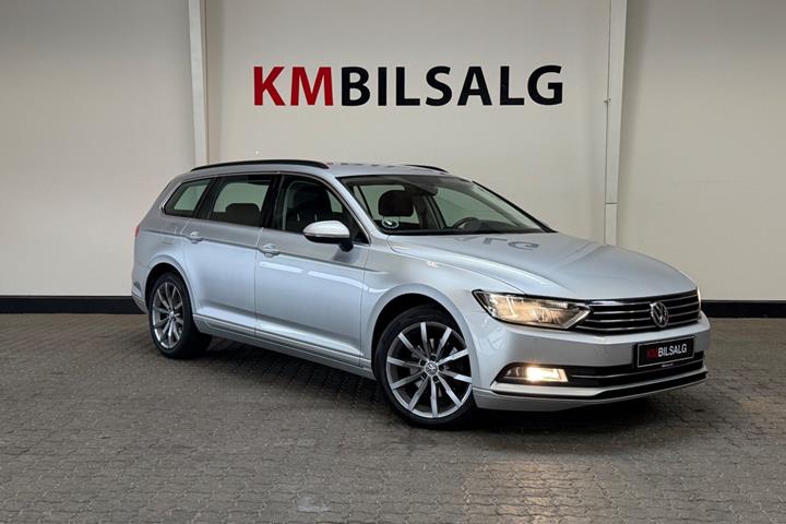 Sølv VW Passat fra 2017