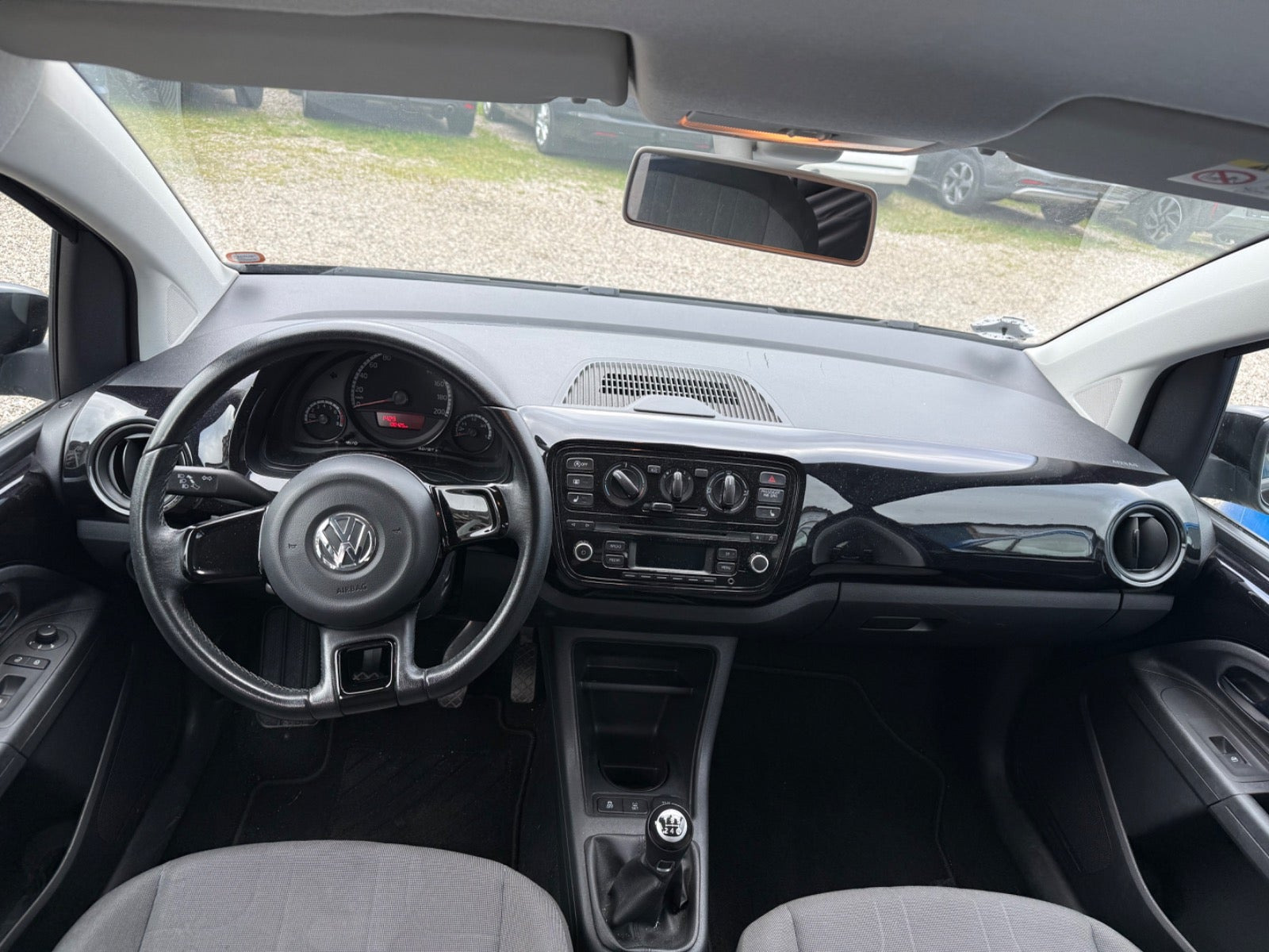 Sort VW UP! fra 2015