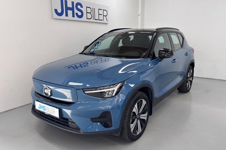 Blå Volvo XC40 fra 2023