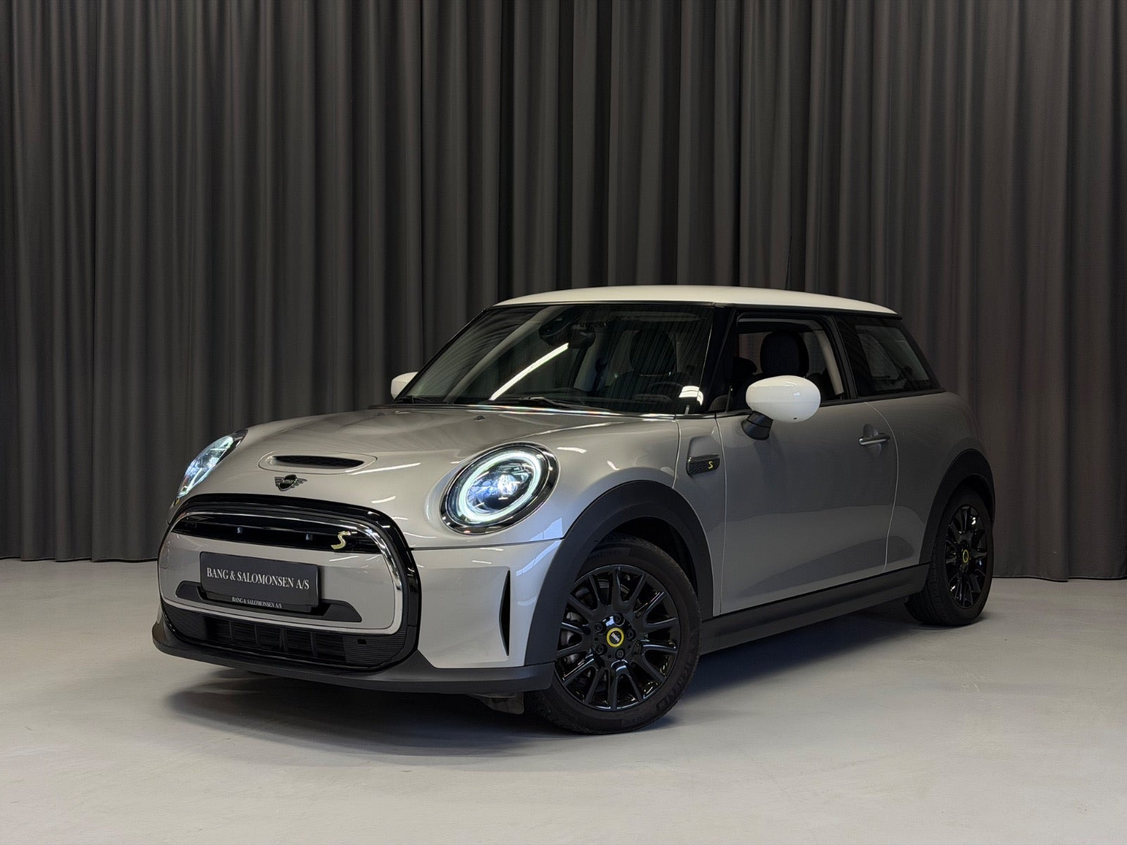Mini Cooper SE Essential