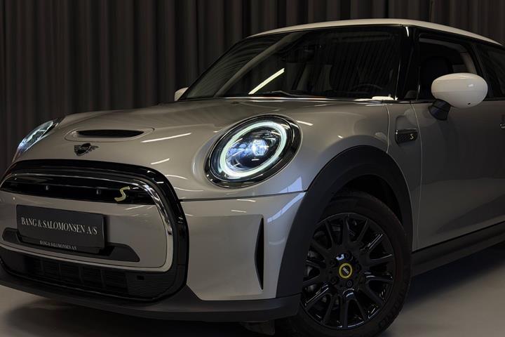 Grå Mini Cooper SE fra 2023