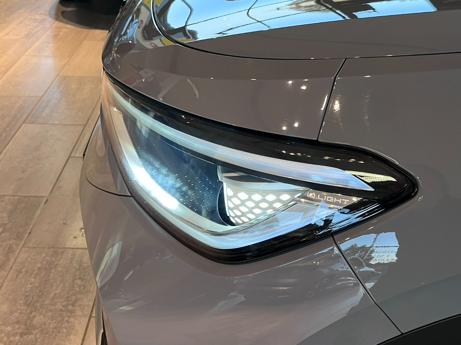 Grå VW ID.4 fra 2022