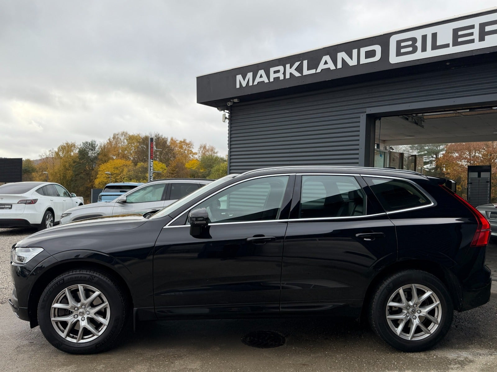 Sort Volvo XC60 fra 2020