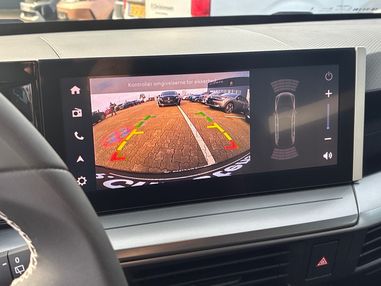 Blå Opel Frontera fra 2025