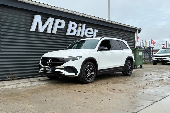 Hvid Mercedes EQB250 fra 2024