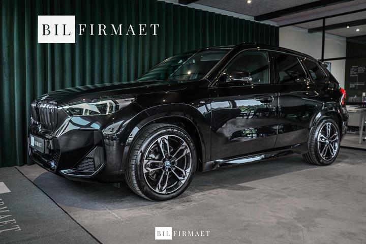 Sort BMW iX1 fra 2023