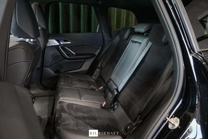 Sort BMW iX1 fra 2023