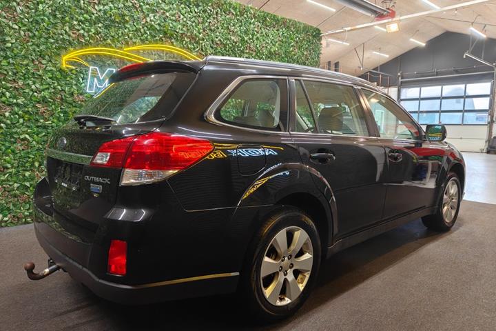undefined Subaru Outback fra 2010