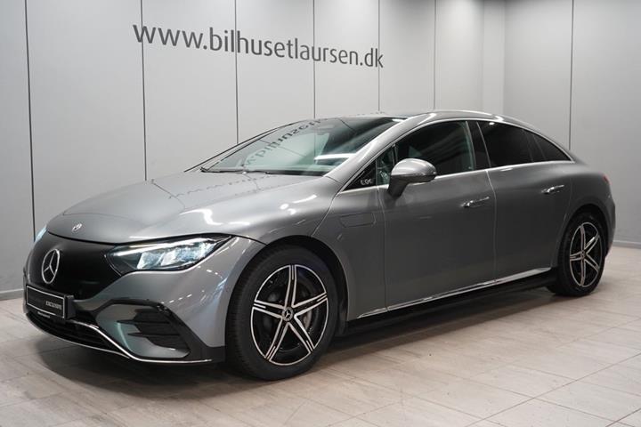 Grå Mercedes EQE350 fra 2024