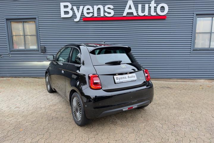 Sort Fiat 500e fra 2021