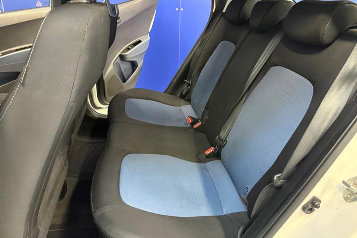 Hvid Hyundai i10 fra 2015