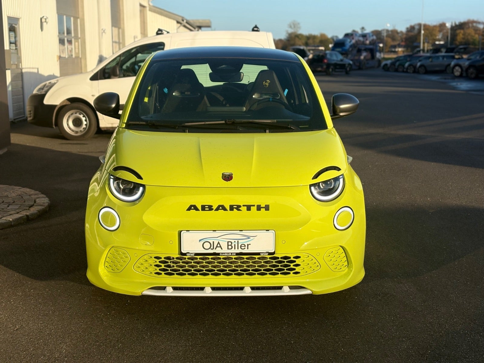 Gul Abarth 500e fra 2024