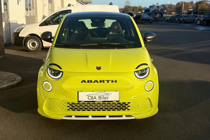 Gul Abarth 500e fra 2024