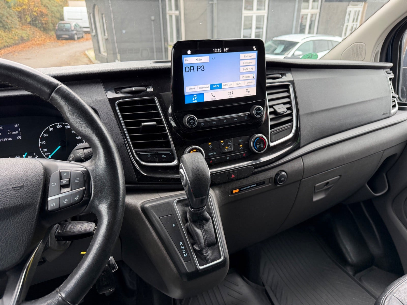Blå Ford Transit Custom 290 L1 fra 2018