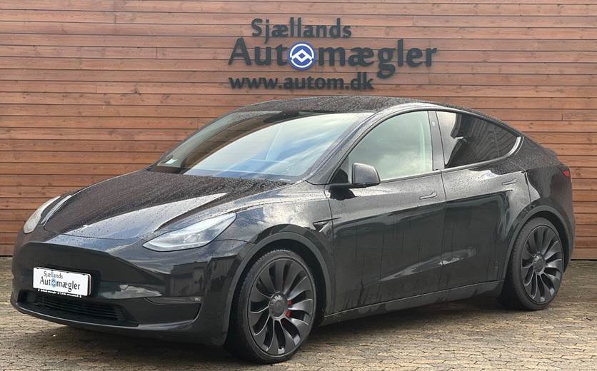 Tesla Model Y Performance AWD