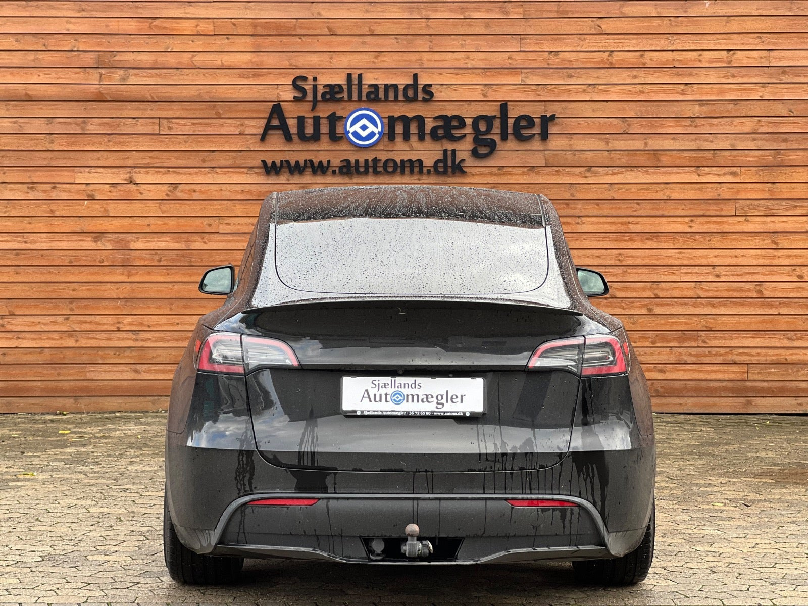 undefined Tesla Model Y fra 2023