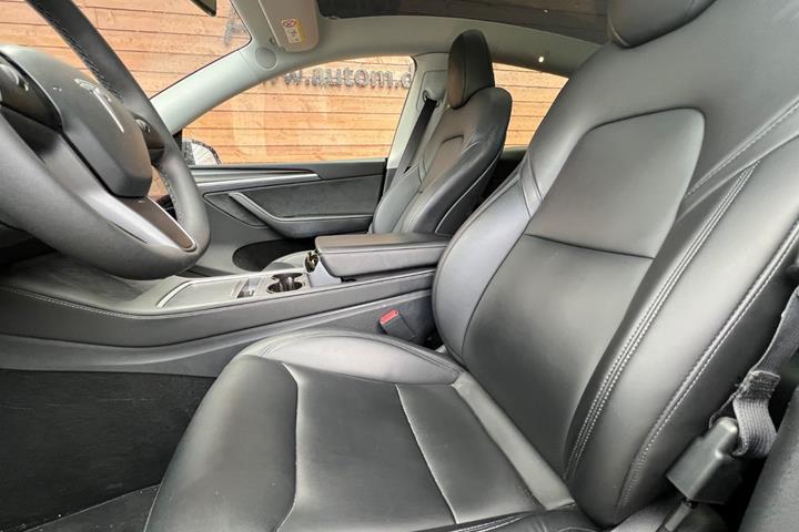 undefined Tesla Model Y fra 2023