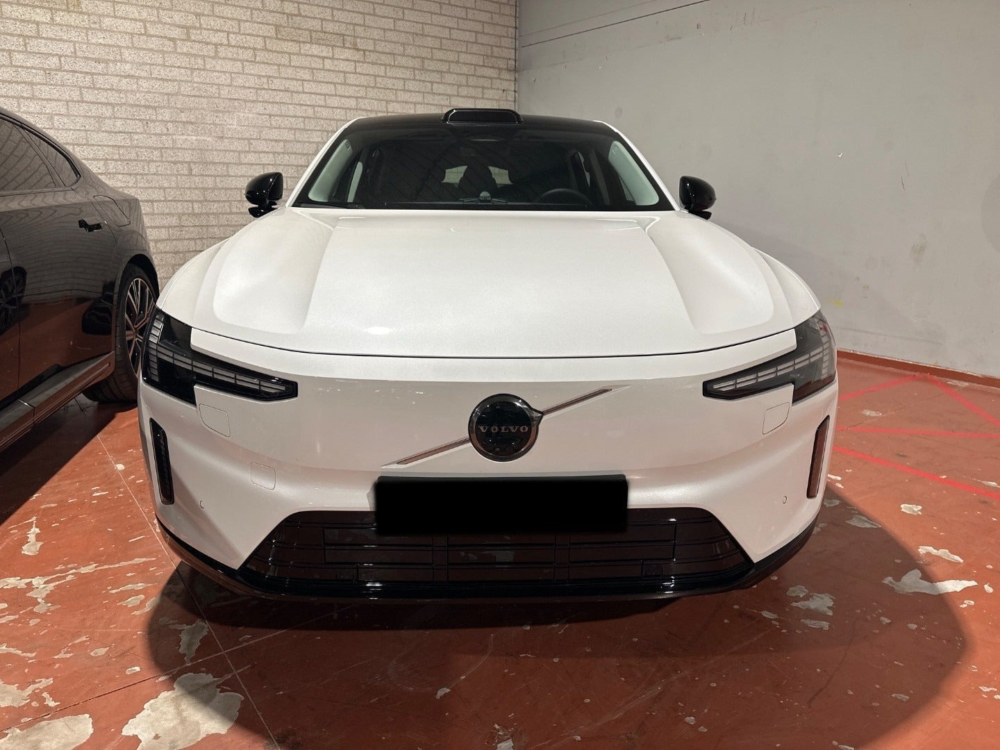 Hvid Volvo ES90 fra 2026