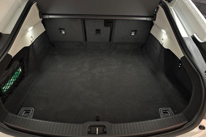 Hvid Volvo ES90 fra 2026