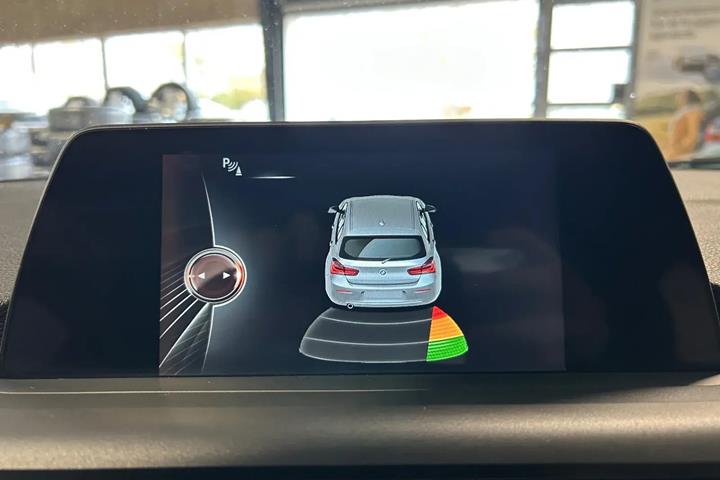 undefined BMW 118i fra 2017