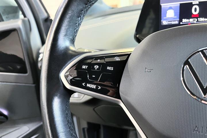 Grå VW ID.4 fra 2023