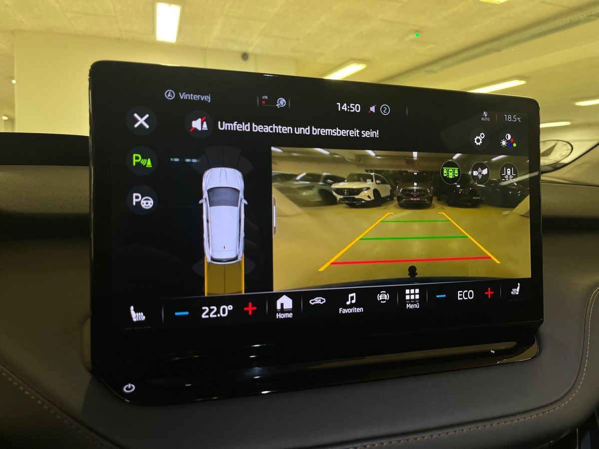 Blå Skoda Enyaq fra 2022