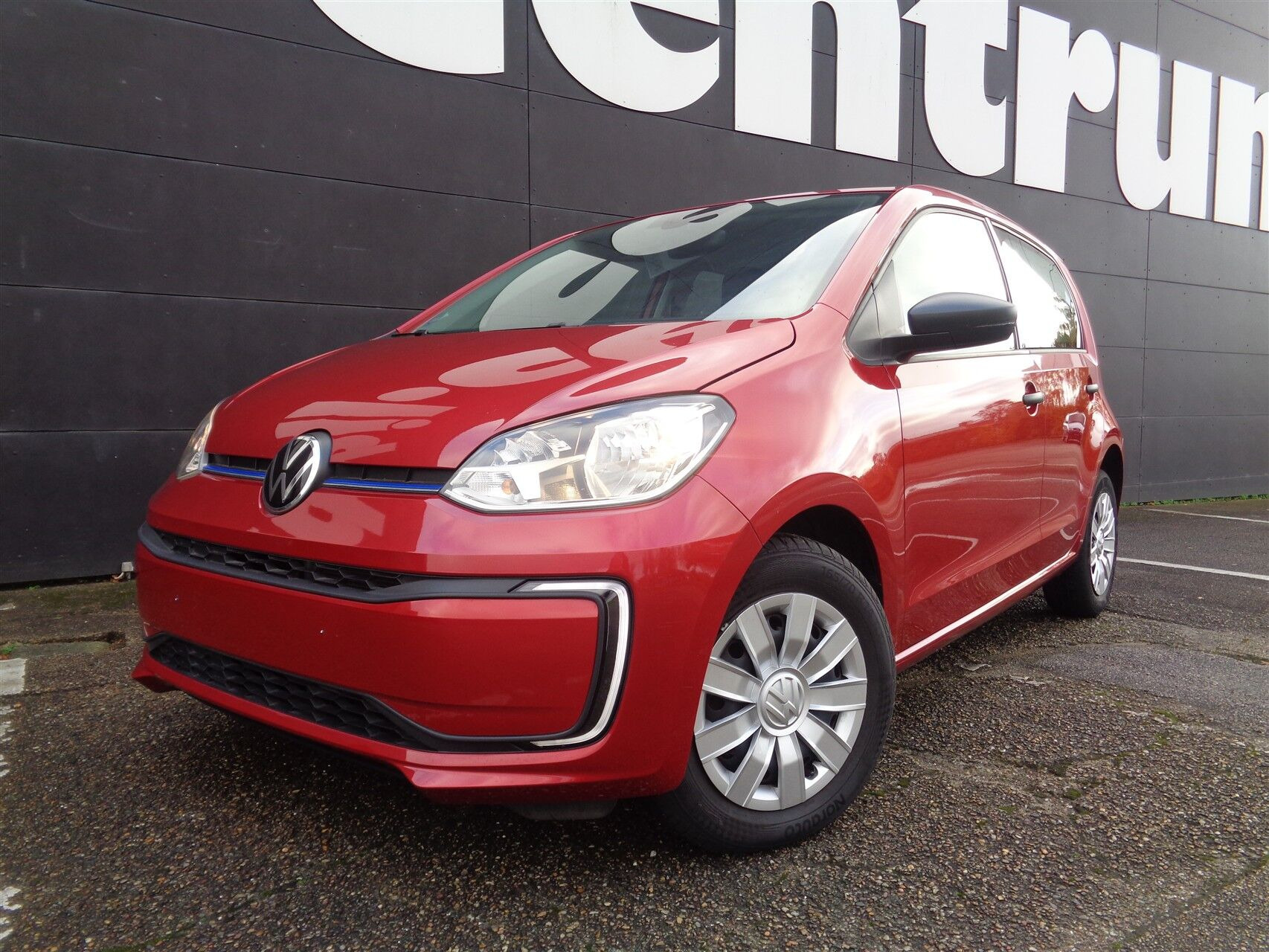 VW E-UP! EL 82HK 5d Aut.