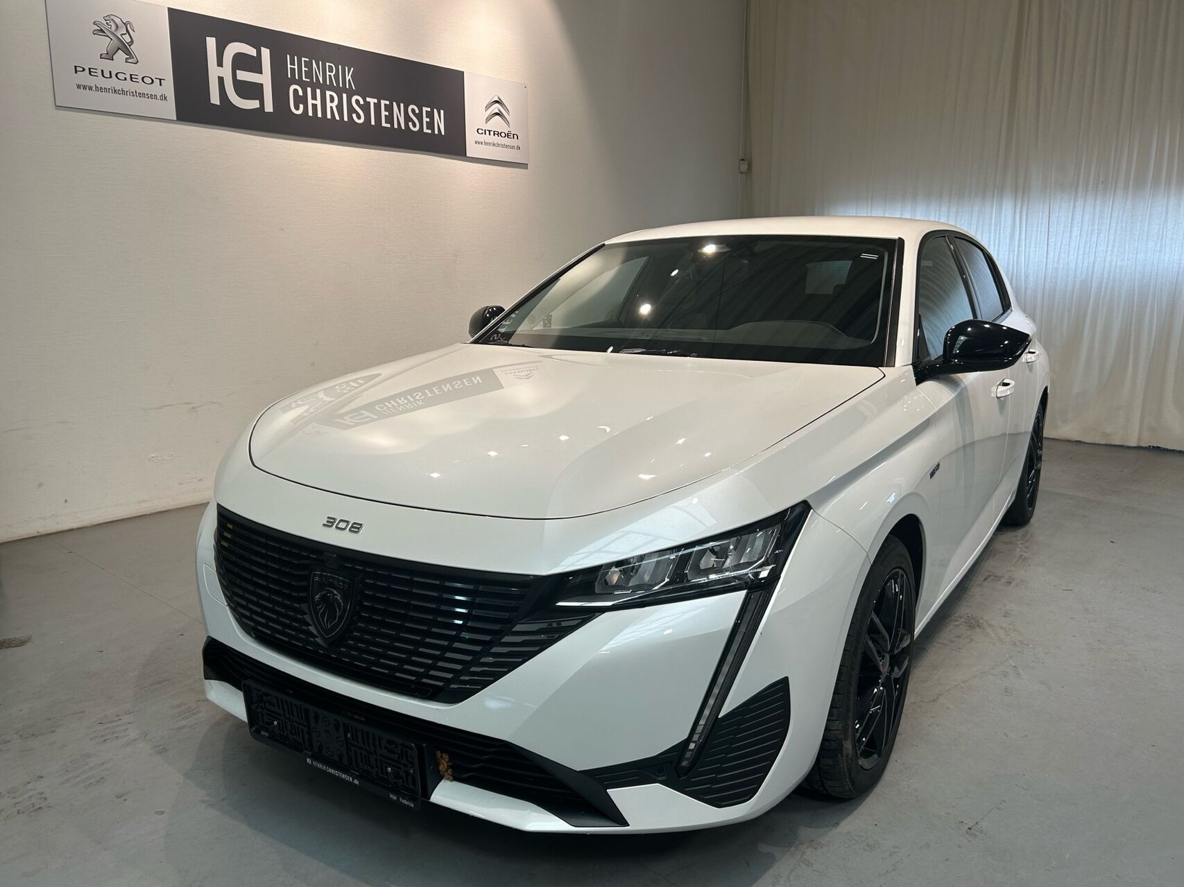 Peugeot 308 1,6 Plugin-hybrid First Selection Plus EAT8 180HK 5d 8g Aut.