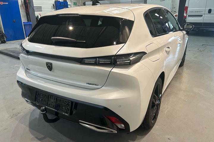 Hvid Peugeot 308 fra 2023