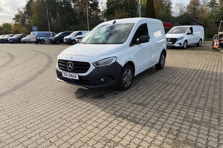 Hvid Mercedes Citan fra 2022