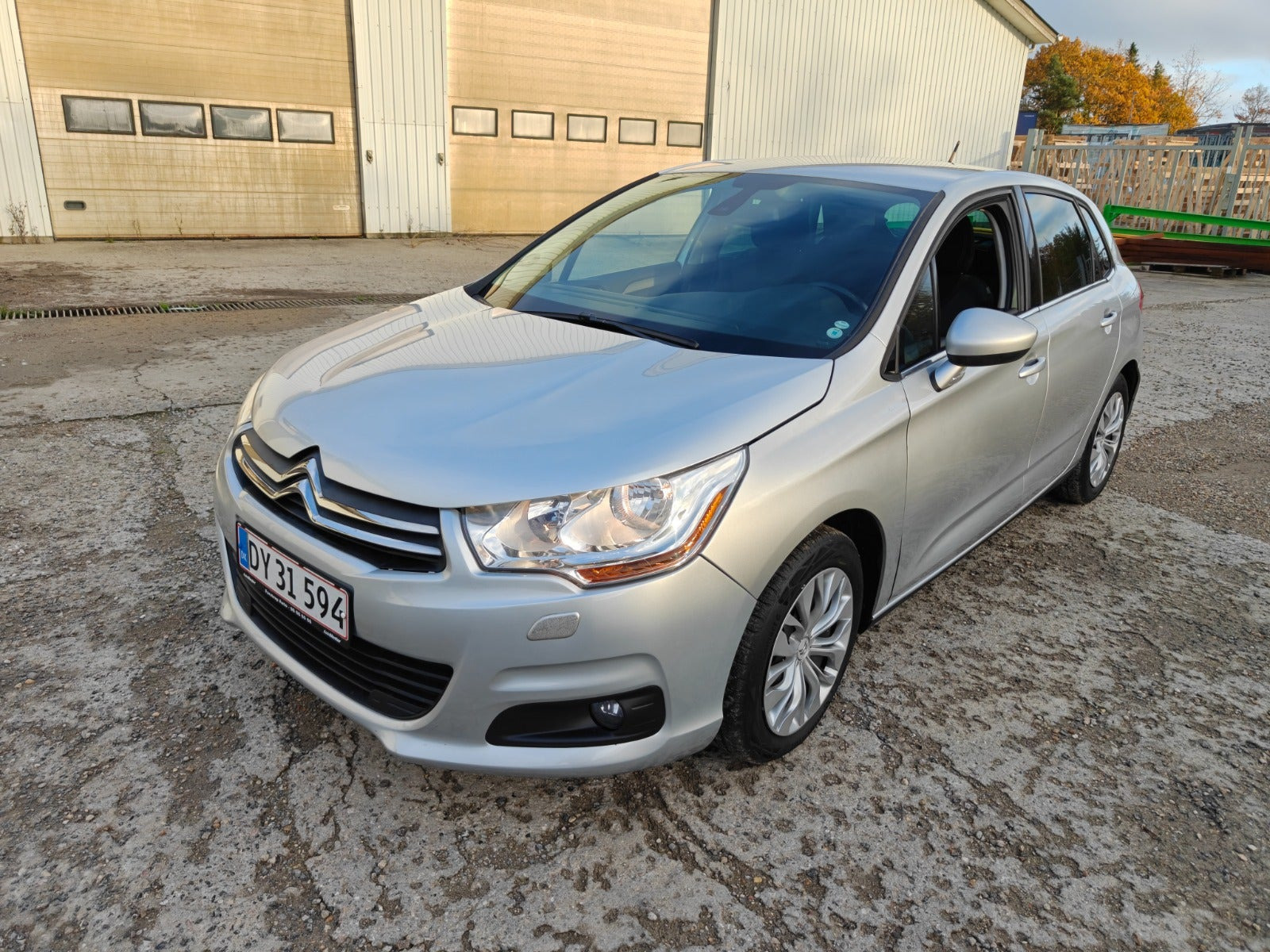 Gul Citroën C4 fra 2011