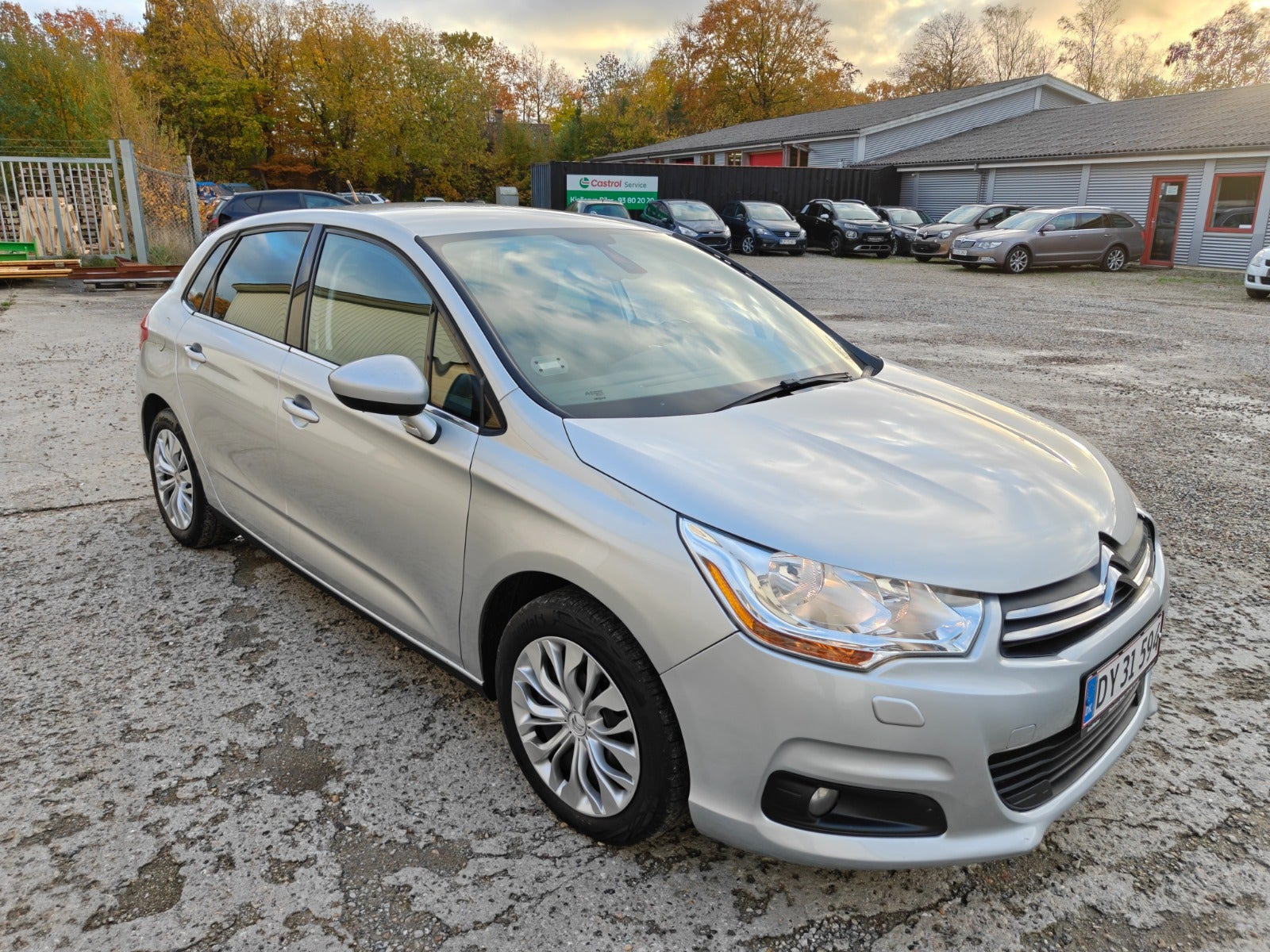 Gul Citroën C4 fra 2011