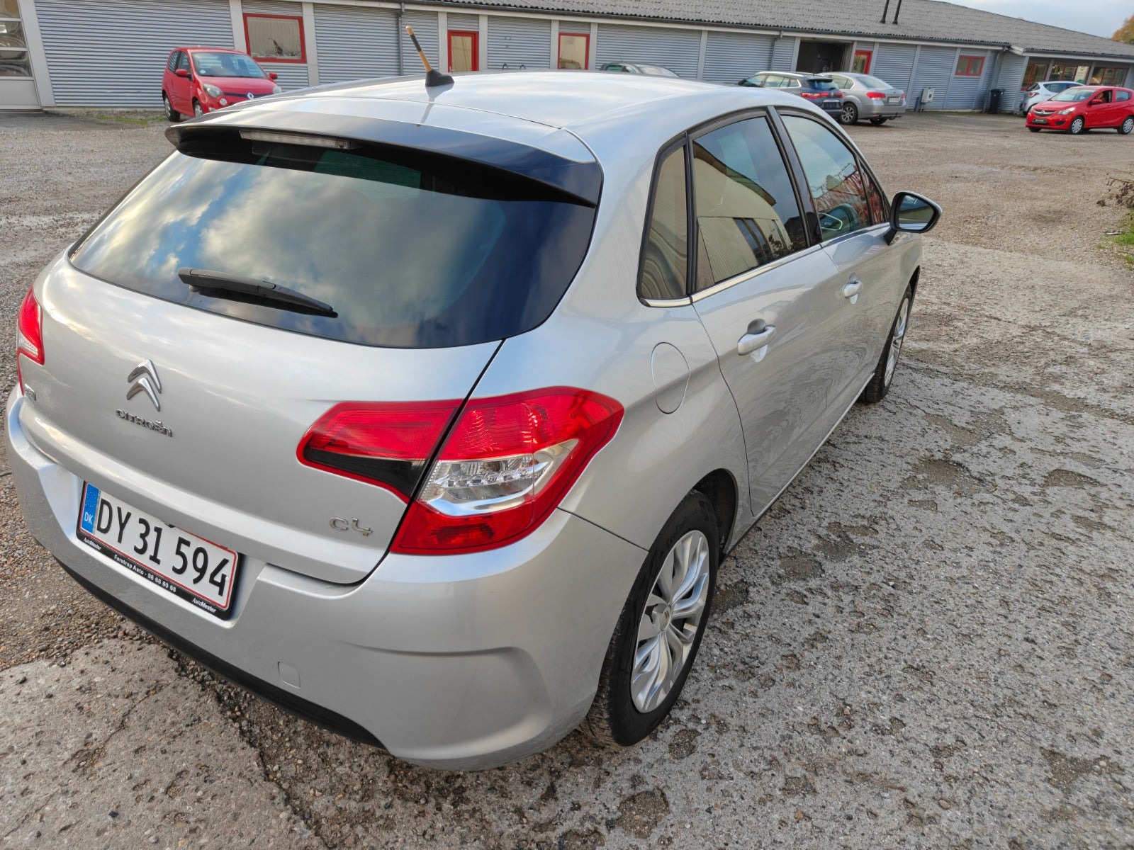 Gul Citroën C4 fra 2011