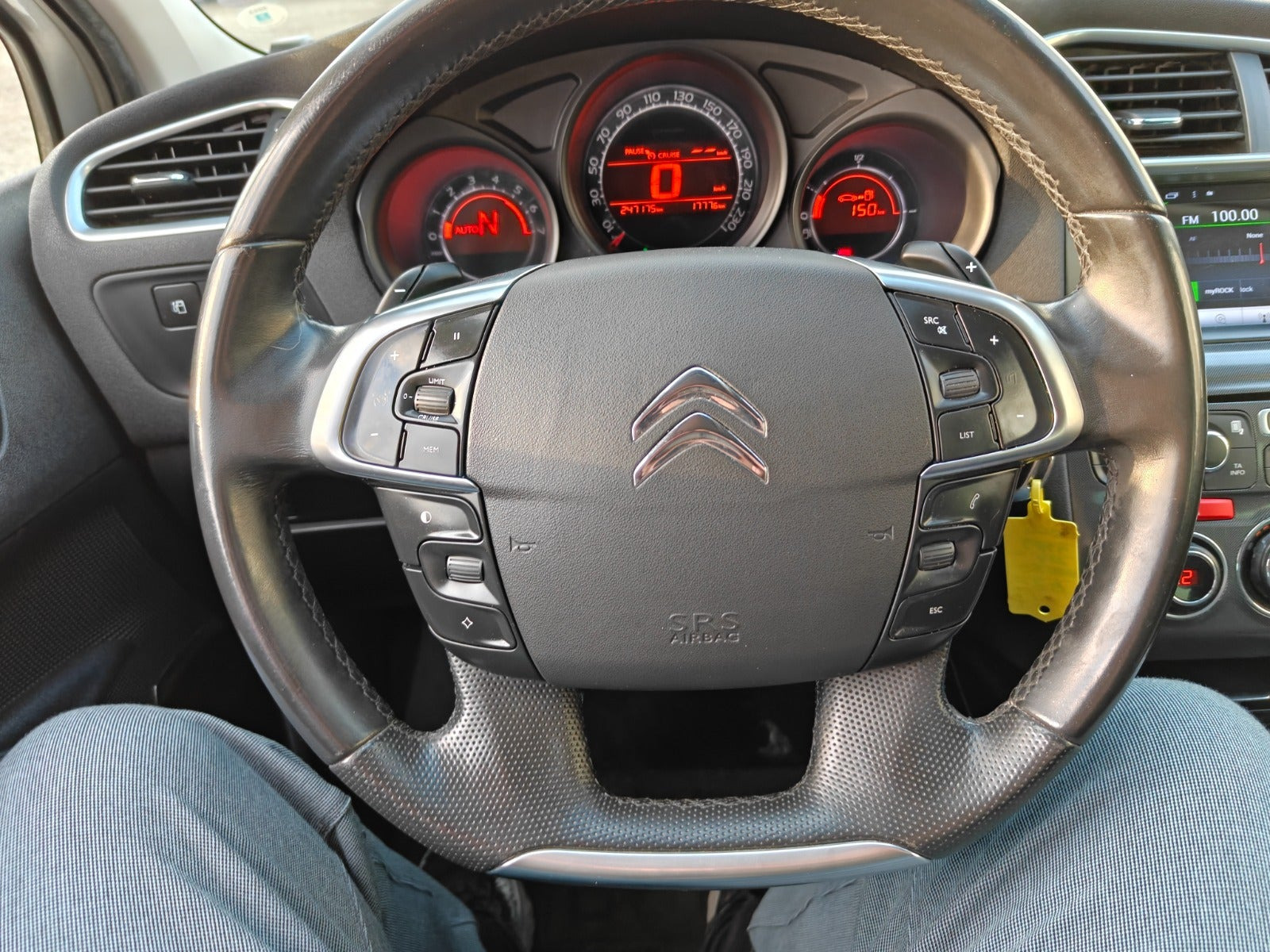 Gul Citroën C4 fra 2011