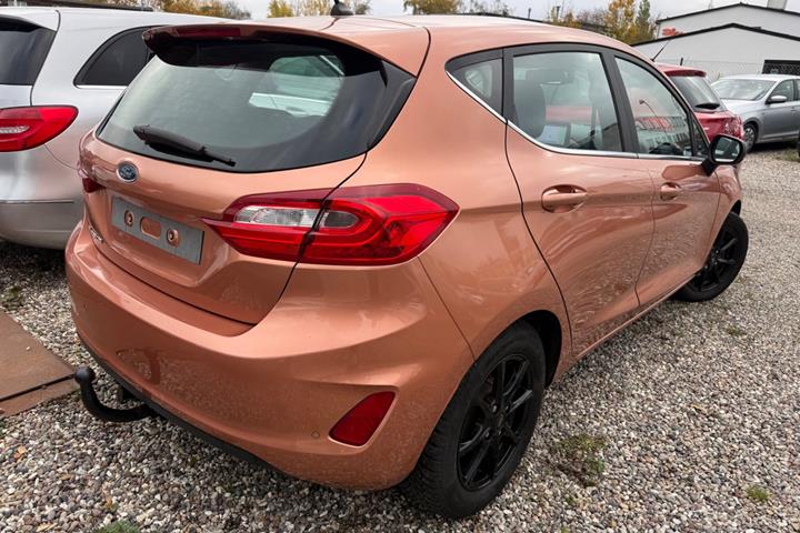 Bronze Ford Fiesta fra 2017