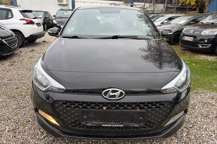 Sort Hyundai i20 fra 2017