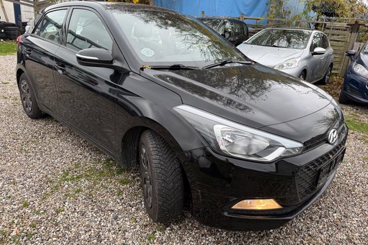 Sort Hyundai i20 fra 2017
