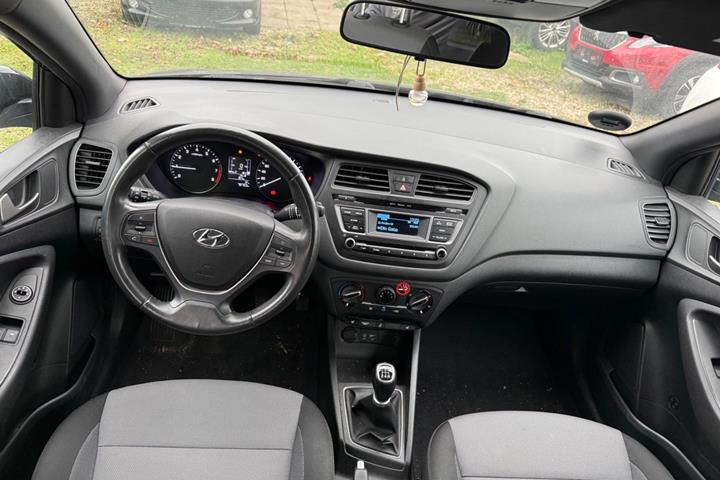 Sort Hyundai i20 fra 2017