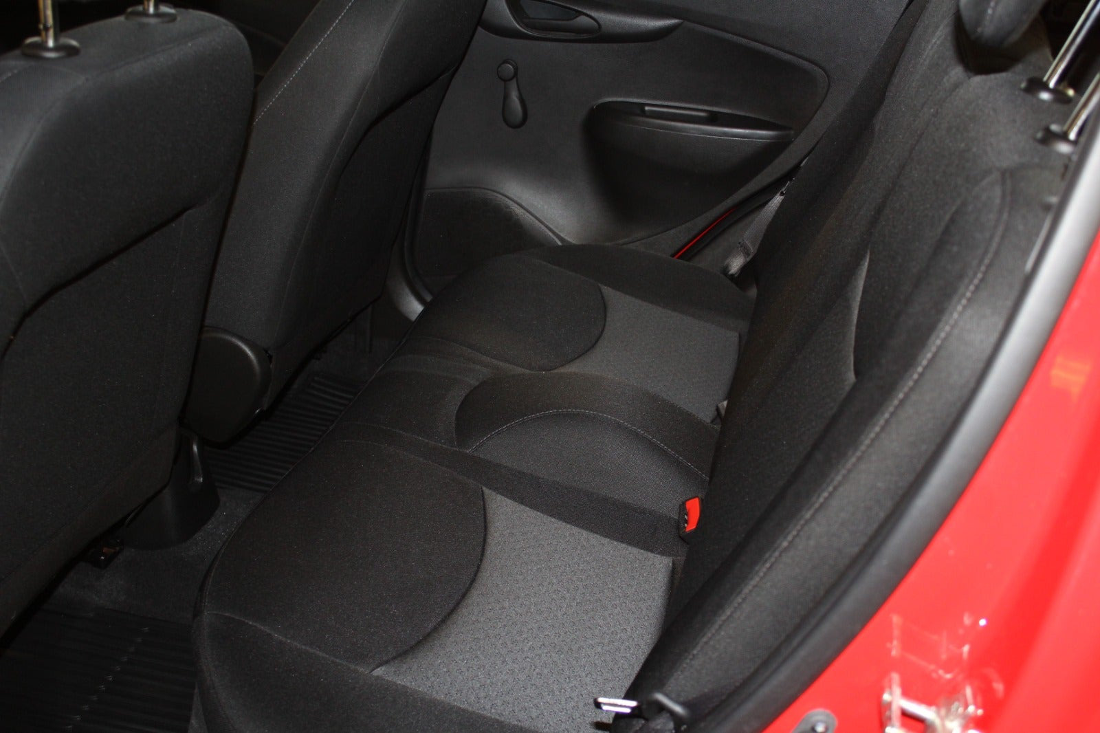 Rød Opel Karl fra 2017