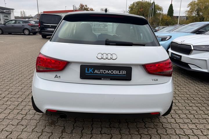 Hvid Audi A1 fra 2012