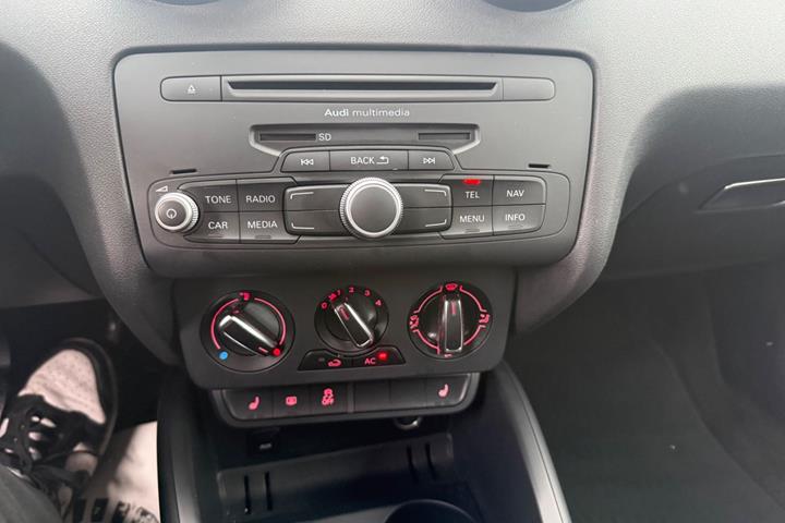Hvid Audi A1 fra 2012