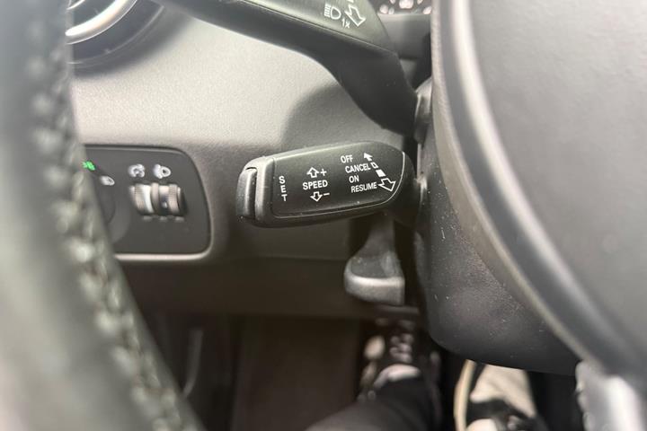 Hvid Audi A1 fra 2012